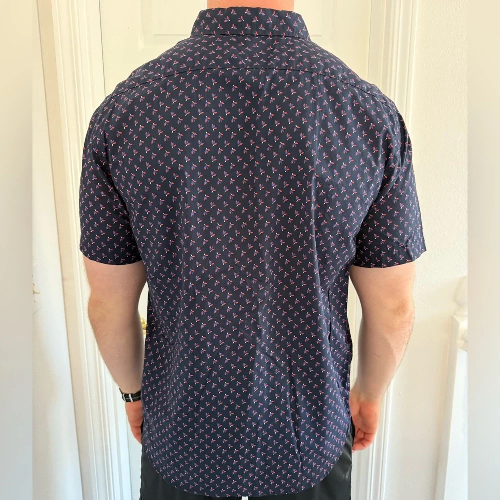 Banana republic short sleeve button up. Large. Worn only once